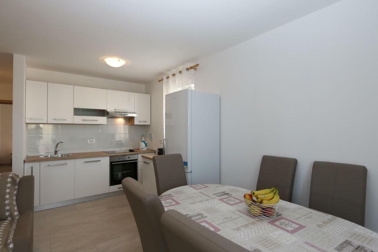 Apartment Samsa Mirica Cizici Exterior photo